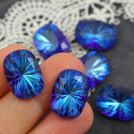 Kaboszon szklany prostokąt fasetowany Bermuda Blue 18x13mm