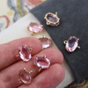 Łącznik owal w złotej oprawie light pink deluxe 12x8mm