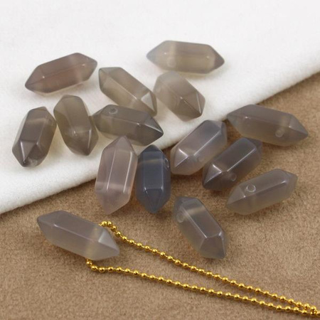 Agat szary zawieszka grot 20x9mm