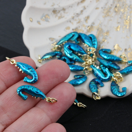 Zawieszka krewetka mosiądz złocony emalia niebieski metaliczny 20x9mm