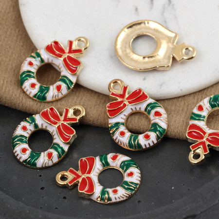 Metalowa zawieszka emaliowana świąteczny wianek 23x16mm