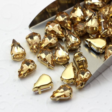 Kaboszon w oprawie łezka fasetowana beżowa 13x8mm