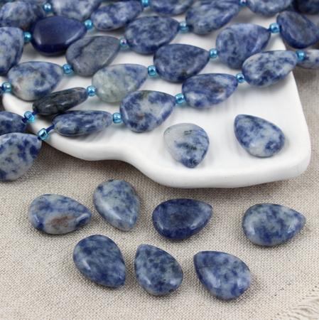 Sodalit łezka 18x13mm