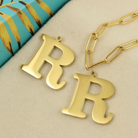 Zawieszka stal szlachetna pozłacana 25mm litera R