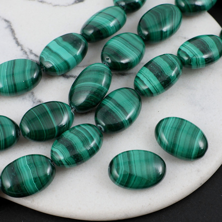 Malachit naturalny owal gładki 14x10mm