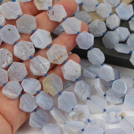 Chalcedon sześciokąt 15x4mm