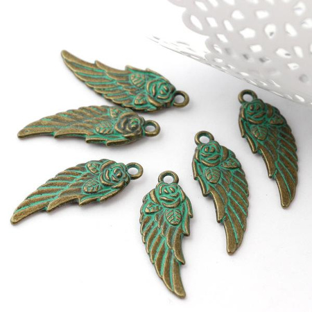 Zawieszka skrzydło mosiądz patynowany 31x12mm