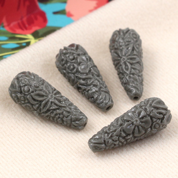 Rzeźbiona kropla szara 28x11mm