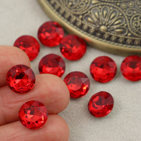 Kaboszon szklany moneta stożkowa fasetowana chaton Lt. Siam 10mm