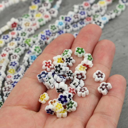 Koraliki szklane kwiatki 8mm multikolor