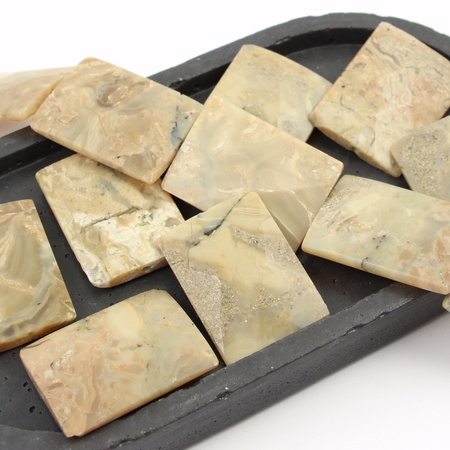 Opal afrykański prostokąt fasetowany plaster 40x30mm