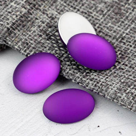 Kaboszon Lunasoft owal grape 18x13mm