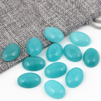 Kaboszon jadeit miętowy owal 18x13mm