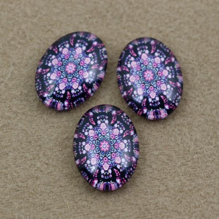 Kaboszon szklany z grafiką owal 18x13mm