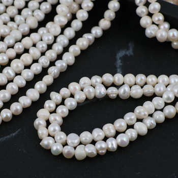 Perła słodkowodna biała nieregularna 5,5mm [sznur 35cm]