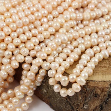 Perła słodkowodna nieregularna kula 8x7mm [sznur 35cm]