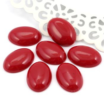 Kaboszon z żywicy owal czerwony 25x18mm
