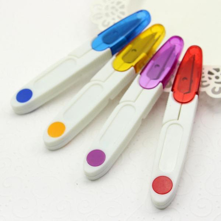 Obcinak do nici i sznurków mix kolor