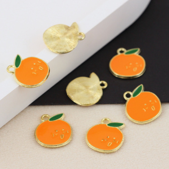 Zawieszka złota emaliowana pomarańcza 17x16mm