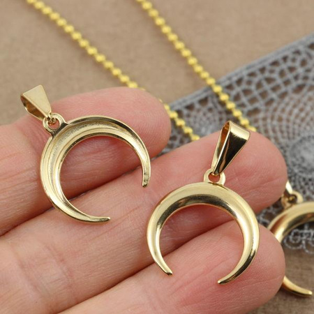 Zawieszka księżyc złoty z krawatką stal szlachetna 27x18mm