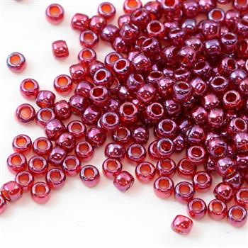 Toho Round 8/0 Gold Lustered Raspberry [10g]