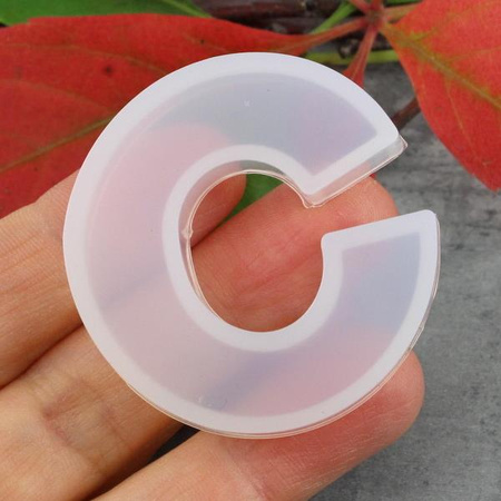 Forma silikonowa do odlewów z żywicy litera C 4cm