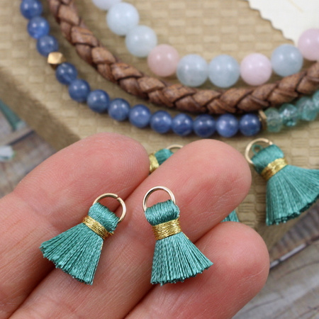 Chwost wiskozowy zielony z ogniwem 20x6mm