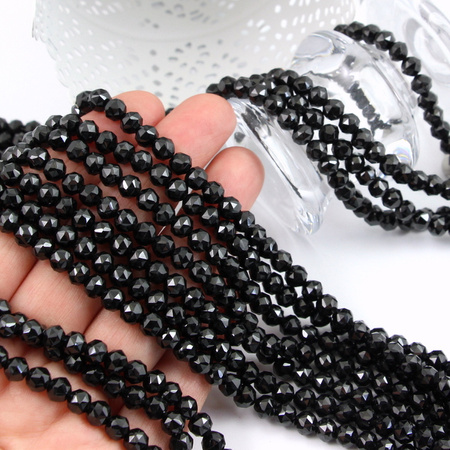 Spinel czarny kula fasetowana star 6mm