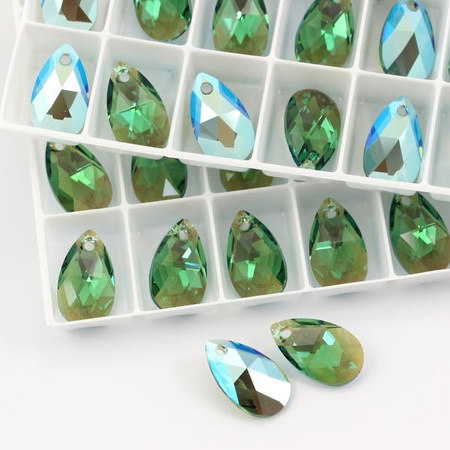 6106 Swarovski Pear-shaped Pendant 16x9mm Erinite Shimmer