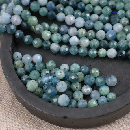 Kyanit zielony kula fasetowana 6-7mm