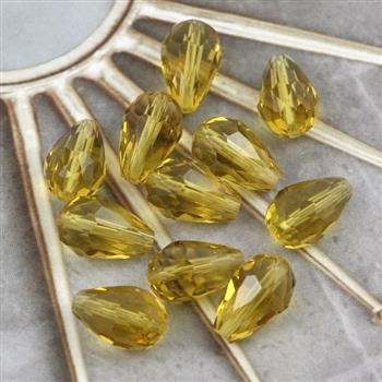 Kryształek szklany kropla fasetowana miodowa 15x10mm