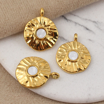 Zawieszka moneta z białym oczkiem stal szlachetna pozłacana 15mm