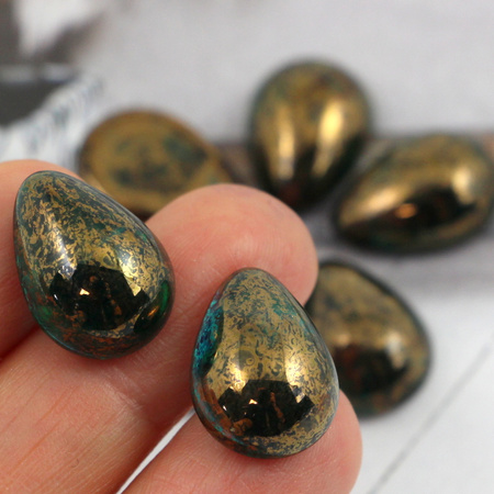 Kaboszon szklany Dk. Emerald - Luster - Opaque Topaz/Pink łezka 18x13mm