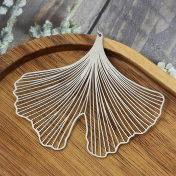 Zawieszka ażurowa miłorząb / ginko liść stal szlachetna srebrna 60x70mm