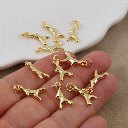 Zawieszka gałązka korala mosiądz złocony 18x9mm