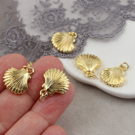 Zawieszka muszla mosiądz złocony 15mm