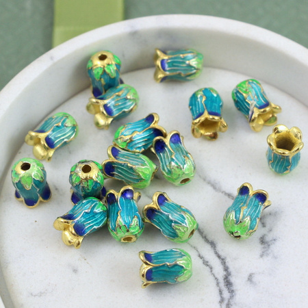 Przekładka emaliowany zielony kwiat 10x7mm