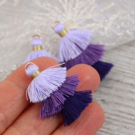 Chwost potrójny z ogniwem fioletowy mix 30x20mm