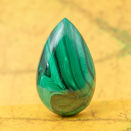 Kaboszon malachit łezka 30x18mm