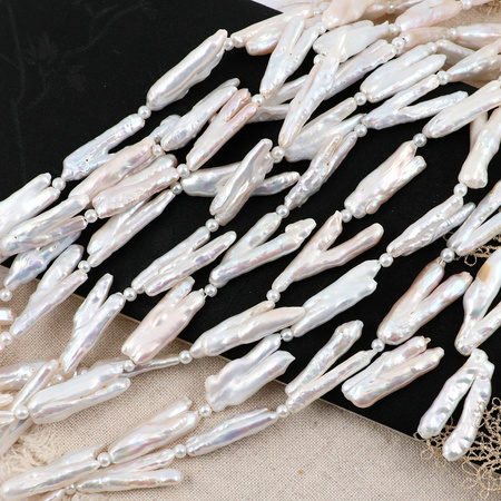 Perła słodkowodna gałązka biała 25-35mm