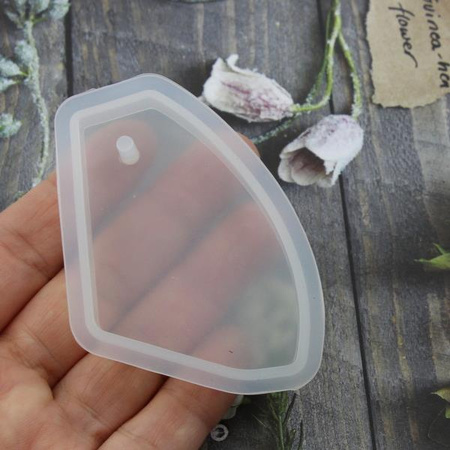 Forma silikonowa do odlewów z żywicy zawieszka tarcza 68x38mm