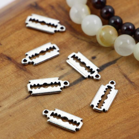 Zawieszka srebrna żyletka 16x7mm