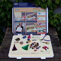 Zamykana kasetka do pracy z koralikami Save'n Go [duża]