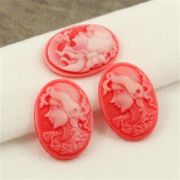 Kaboszon kamea z żywicy czerwona 25x18mm
