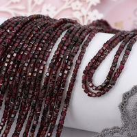 Granat purpurowy kostka fasetowana 2,5mm [sznur 39cm]