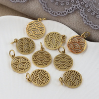 Zawieszka z motywem seigaiha stal szlachetna pozłacana 12mm