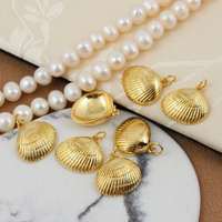 Zawieszka muszla mosiądz złocony 17mm