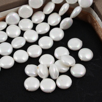 Perła seashell moneta biała 10mm