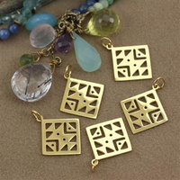 Zawieszka aztecki romb stal szlachetna pozłacana PVD 21x19mm