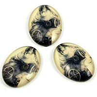 Kaboszon szklany z grafiką owal z motywem kota 25x18mm